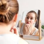 360° Rotatable Wooden Makeup Mirror with HD Glass & Adjustable Stand for Bedroom, Bathroom, and Vanity Table - Image 7